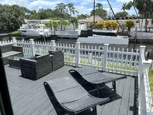 2430 Key Largo Ln — Photo 8