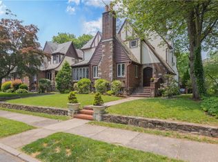 32 Columbia Pl, Mount Vernon, NY 10552
