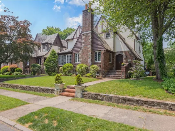 32 Columbia Place, Mount Vernon, NY 10552