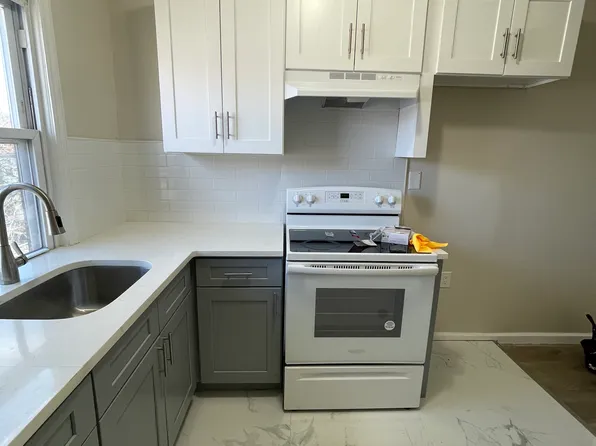 62 9th Ave #3, Newark, NJ 07107