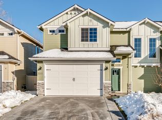 1350 NW 4th St APT D102, Meridian, ID 83642