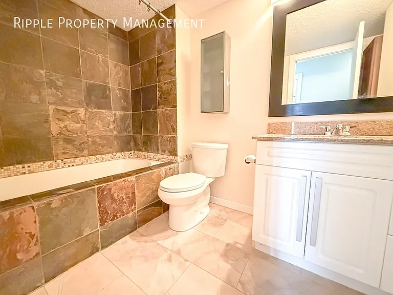 4000 Somervale Ct SW #403 — Photo 17