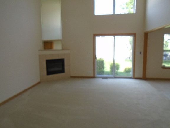 3rd image of 1404 Joyce Dr #1404