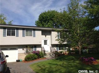 8291 Warbler Way, Liverpool, NY 13090