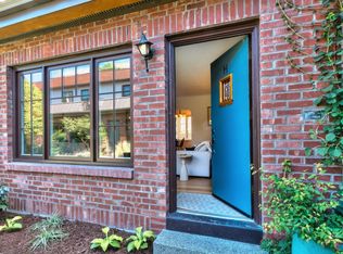 4321 Linden Ave N APT H, Seattle, WA 98103