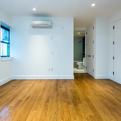 Rented by Nooklyn NYC LLC | media 77