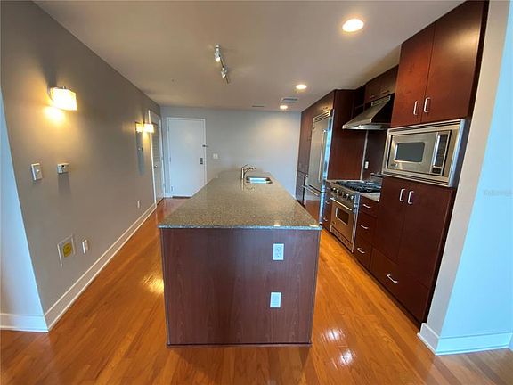 3rd image of 1208 E Kennedy Blvd Unit 722