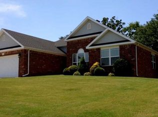 801 Walker St, Centerton, AR 72719