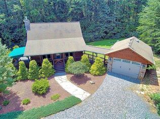 154 Sweetbriar Rd S, Lake Lure, NC 28746