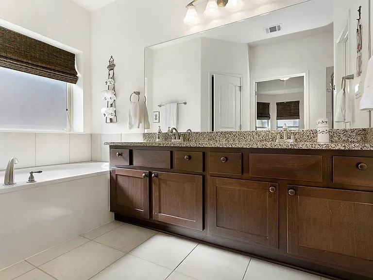 5021 Pearl Crescent Ln — Photo 15
