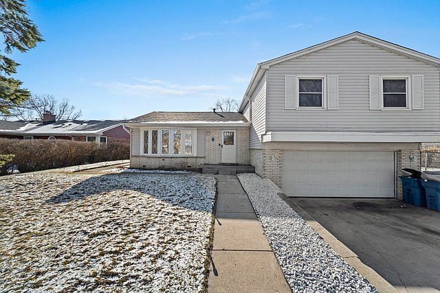 1st image of 2017 E Seneca Ln