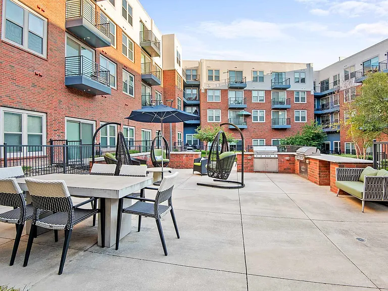 Central Square at Frisco — Photo 29