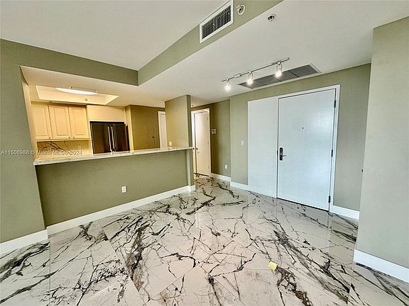 3rd image of 3400 SW 27th Ave APT 605