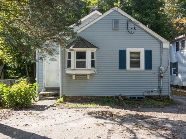 1274 Pleasant St, Worcester, MA 01602