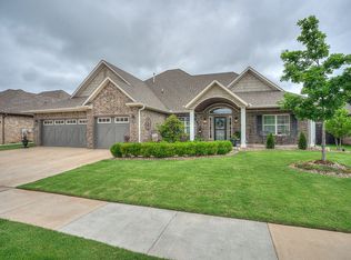 11613 NW 109th St, Yukon, OK 73099