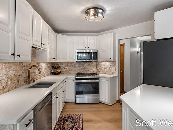 4th image of 7181 River Glen Dr SE