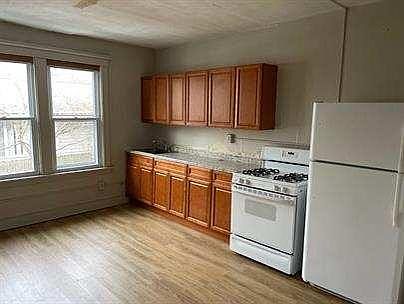 2nd image of 109 Foster St #5