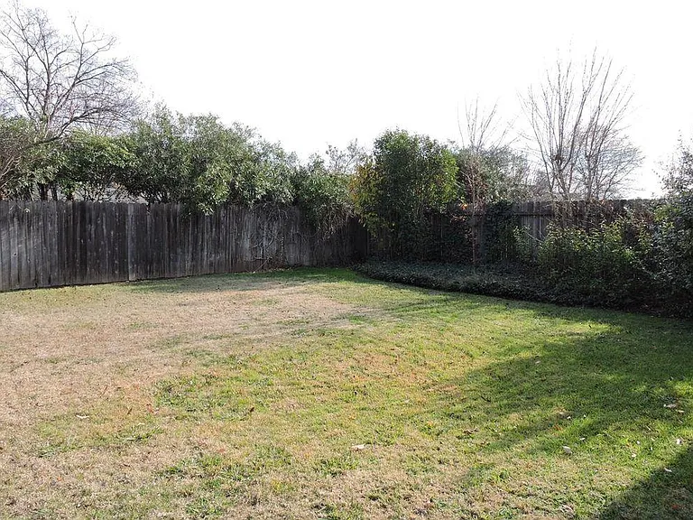 2738 Hurley Way — Photo 2