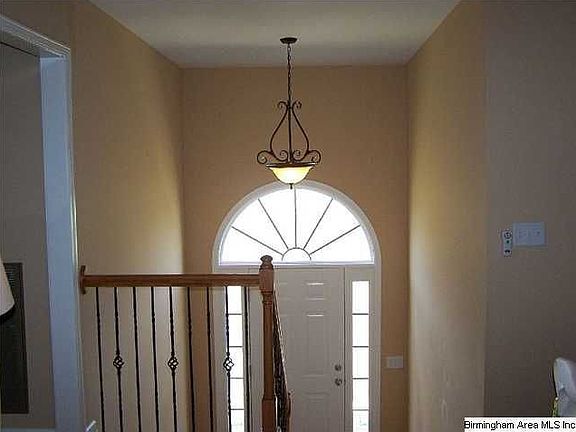 5th image of 315 Parkwood Dr