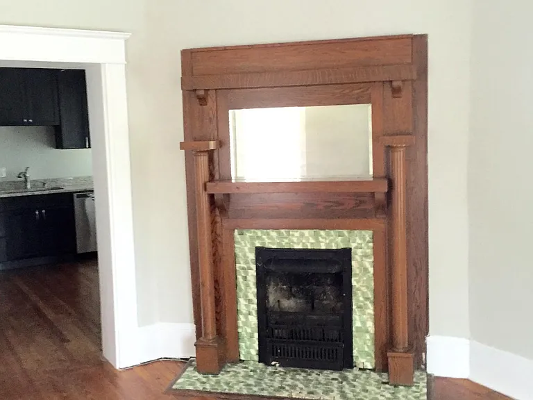 2116 Herschel St #A — Photo 7