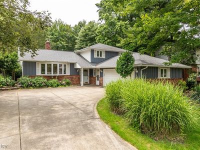 5944 Blakley Dr, Highland Heights, OH, 44143