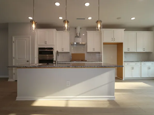 2939 Richardson Rd, Apex, NC 27502