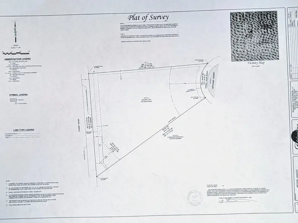 10 Anthony Ct, Wayne, IL 60184