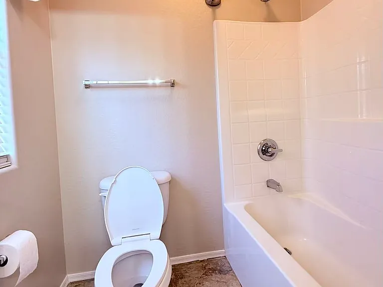 4603 S Adelle St — Photo 15