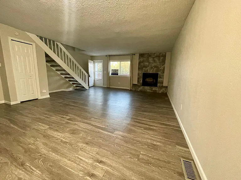 221 N Race St #A — Photo 3