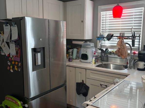 82 South St #3