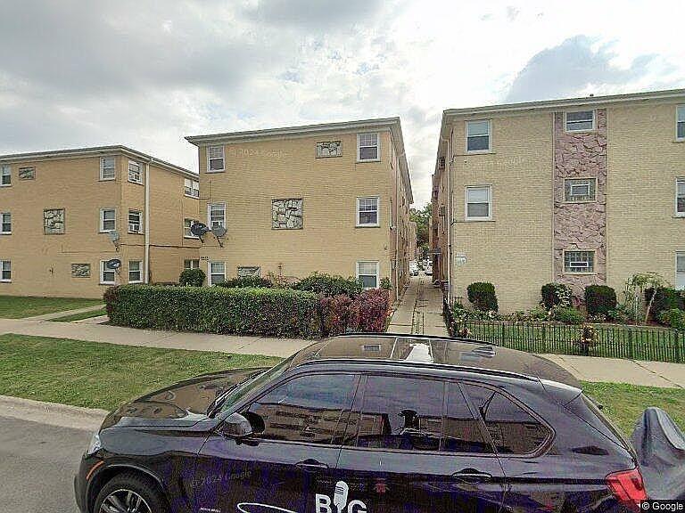 1st image of 5223 N Oakview St APT 2E