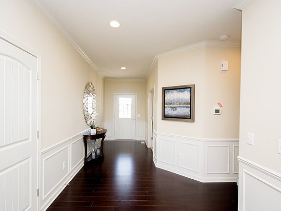 2nd image of 841 Ascot Farm Way