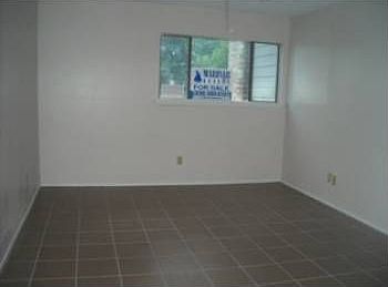5th image of 7086 N Holiday Dr
