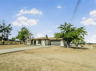 11694 Pepper St, Hesperia, CA 92345