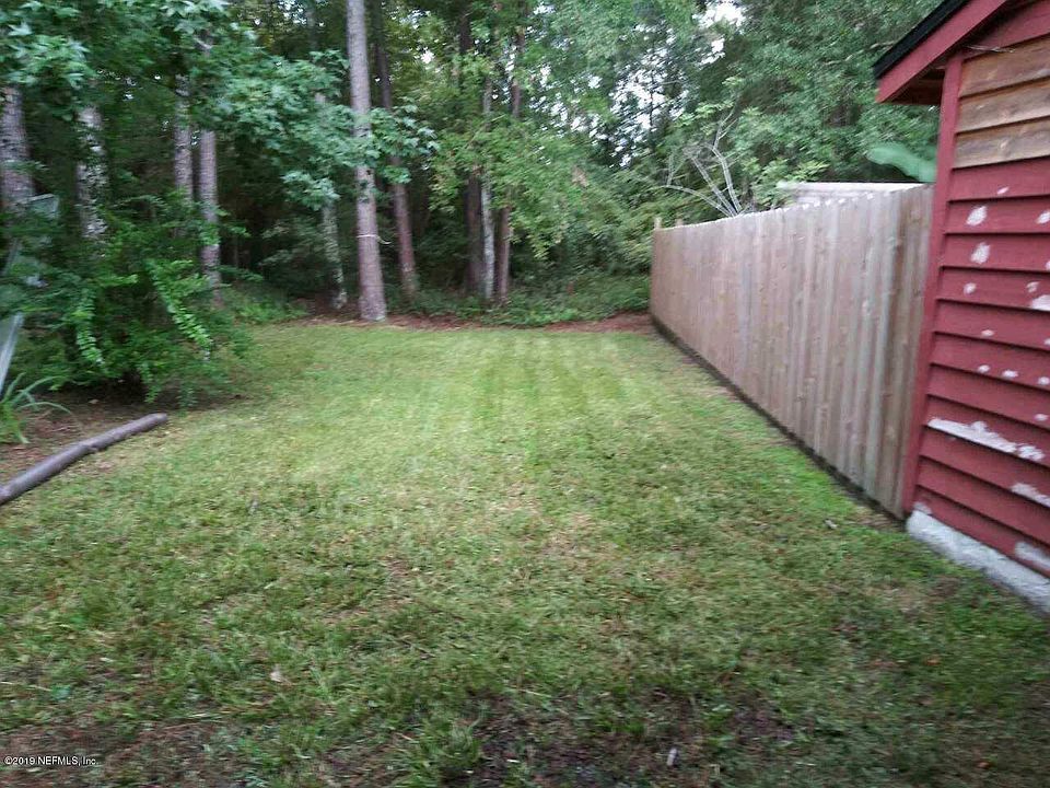 2nd image of 4552 Melissa Ct N