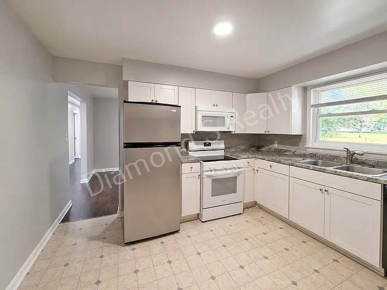 3209 E Gasconade St — Photo 7