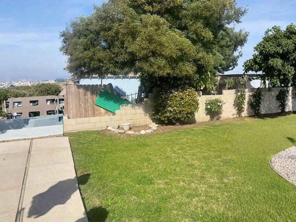 2nd image of 9636 La Salle Ave