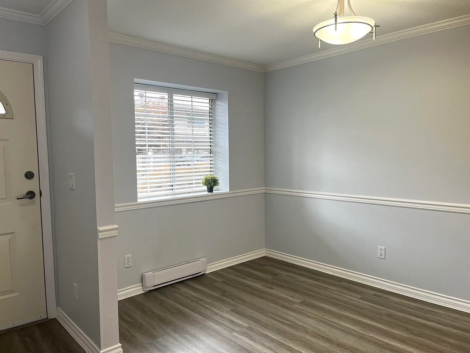 2 bed, 1140 sqft, $2,700 — Photo 3