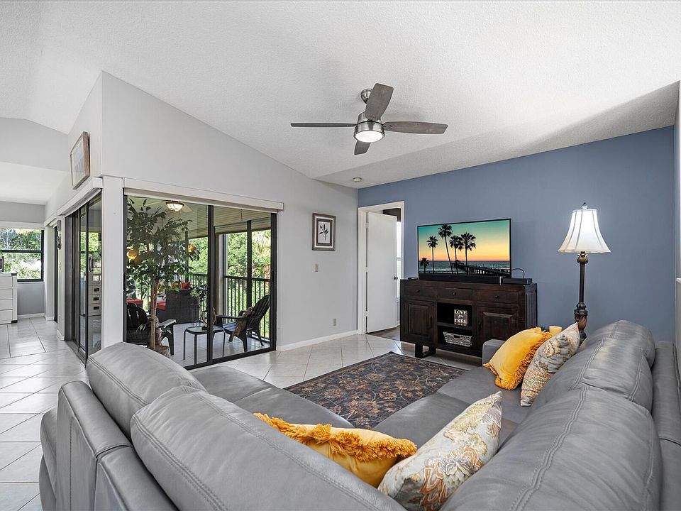 1st image of 3931 SW Greenwood Way #H
