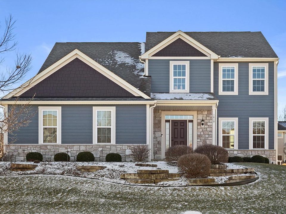 1st image of 1819 Rockridge WAY