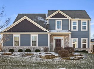 1819 Rockridge Way, Waukesha, WI 53188