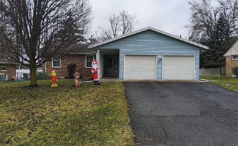 1st image of 2206 Helen Ave