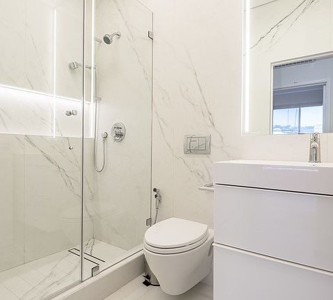 3rd image of 1440 N Alta Vista Blvd APT 202