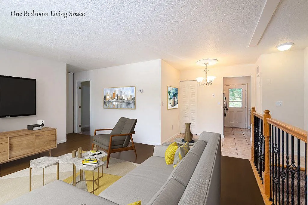 Hathaway Farms Townhomes at Northampton — Photo 1