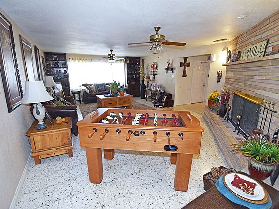 4th image of 3204 Blossom Ln