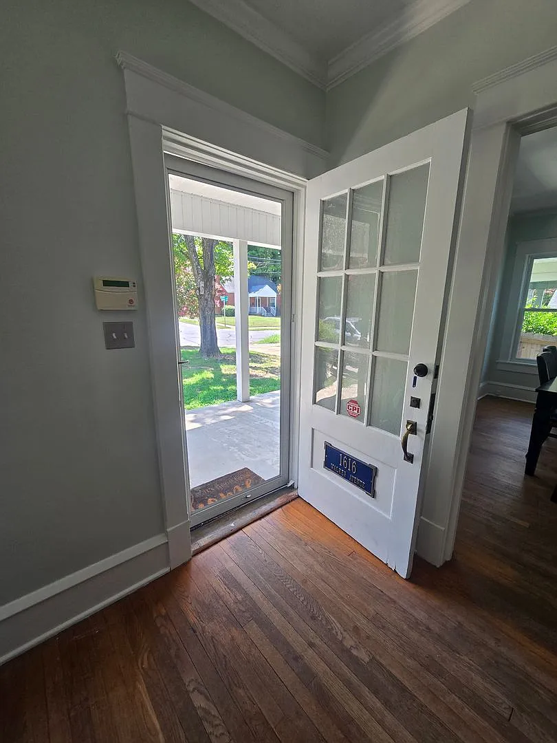 5 bedroom rental minutes from UNCG — Photo 4