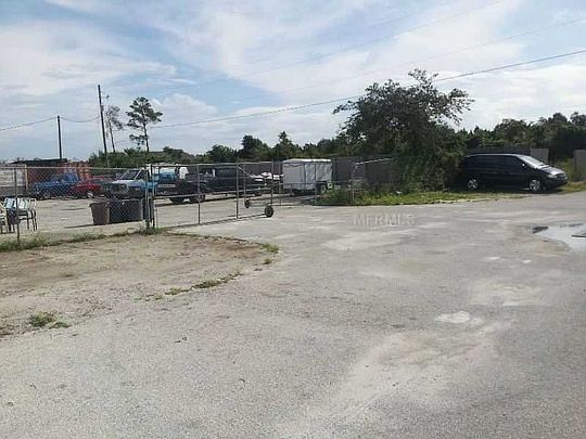 4th image of 4975 E Irlo Bronson Memorial Hwy