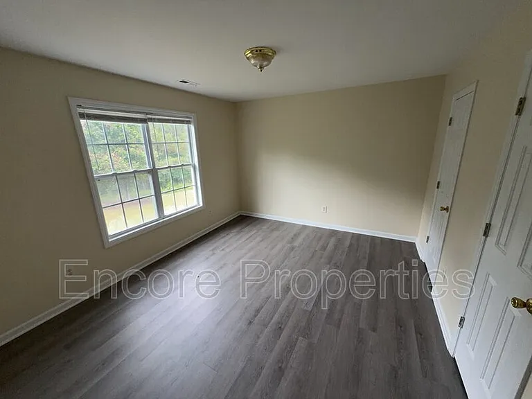 444 Anna St — Photo 11