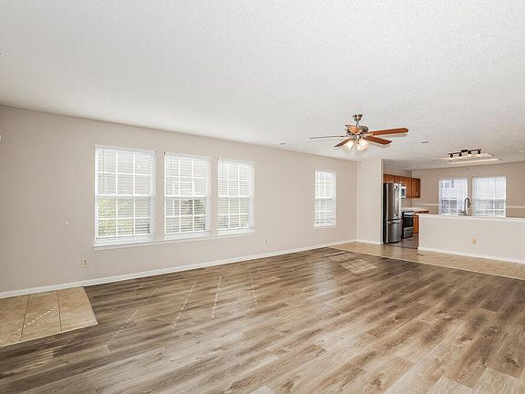 5th image of 2217 Westmere Dr