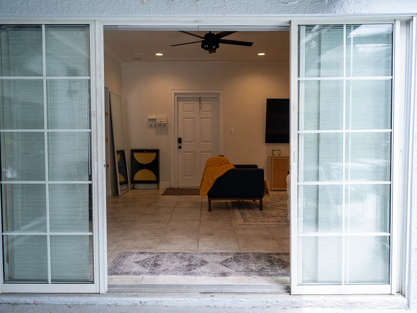 1 bed, 1200 sqft, $1,800 — Photo 4